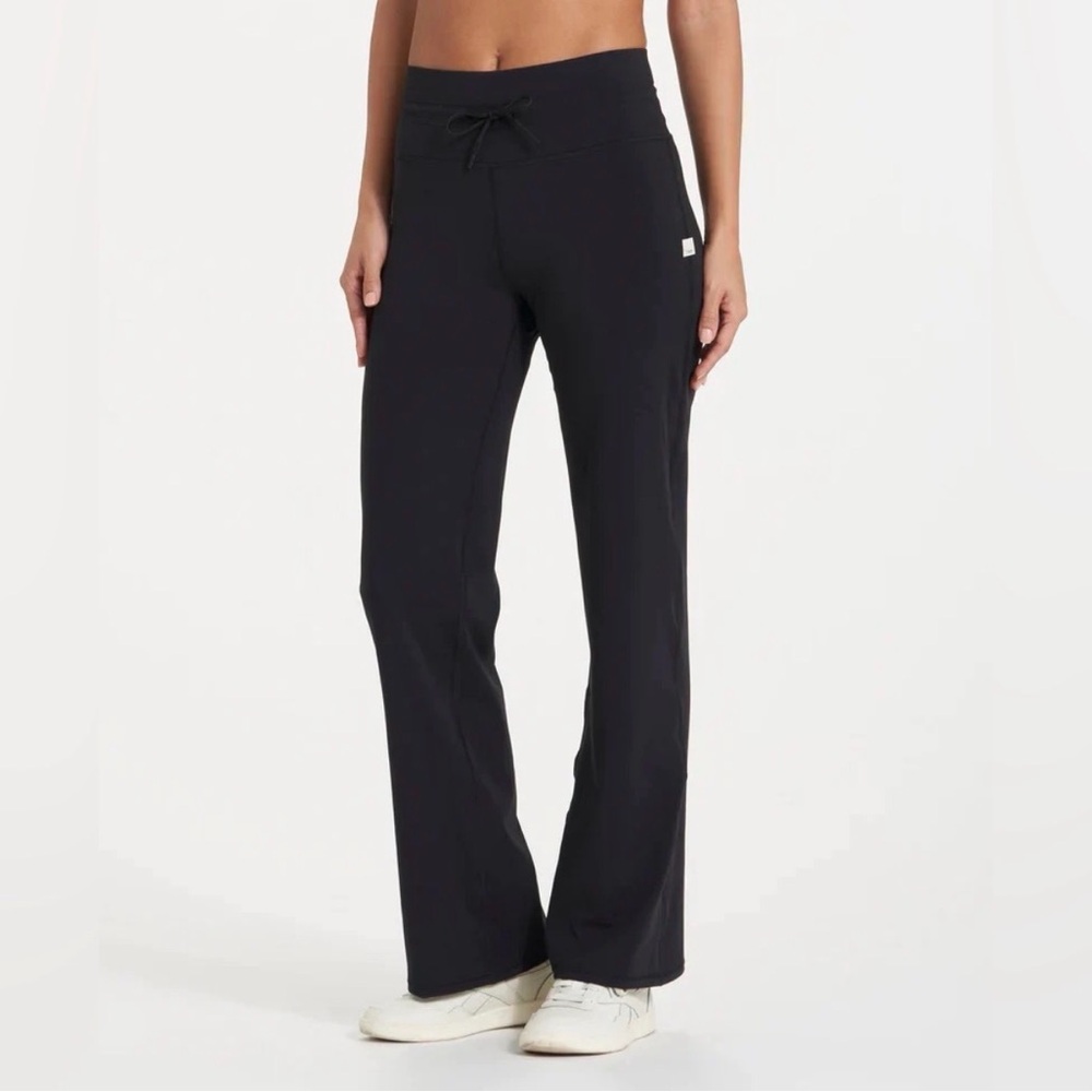 Vuori Daily Wideleg Pants